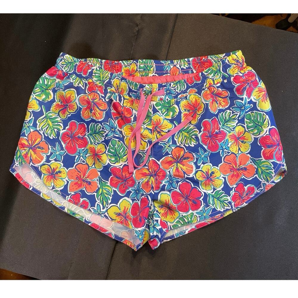 Women’s Medium Southern Couture Athletic Shorts 2.5” Inseam Interior Key Pocket